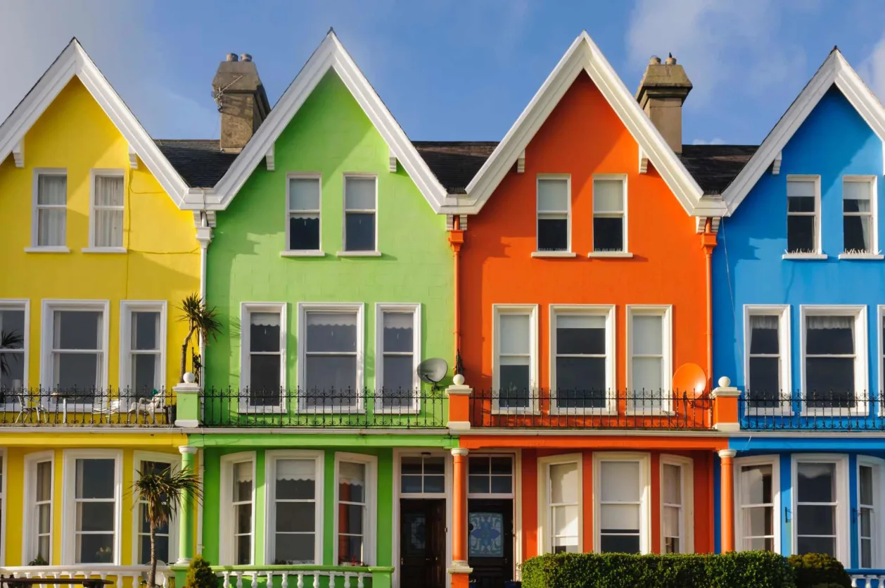 colorful houses northern ireland